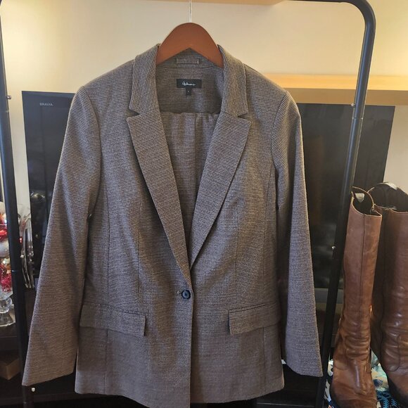 Brown Plaid suit - Picture 2 of 8